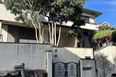 写真をクリックすると拡大できます 寝屋川市東香里園町 中古戸建