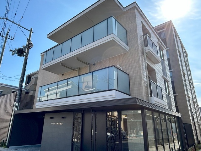 パラドール四条梅津